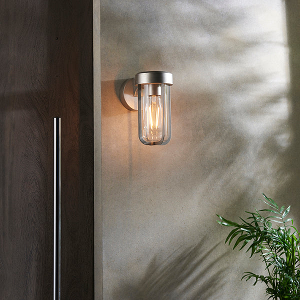 Die-cast IP44 brushed silver & clear glass E27 wall light