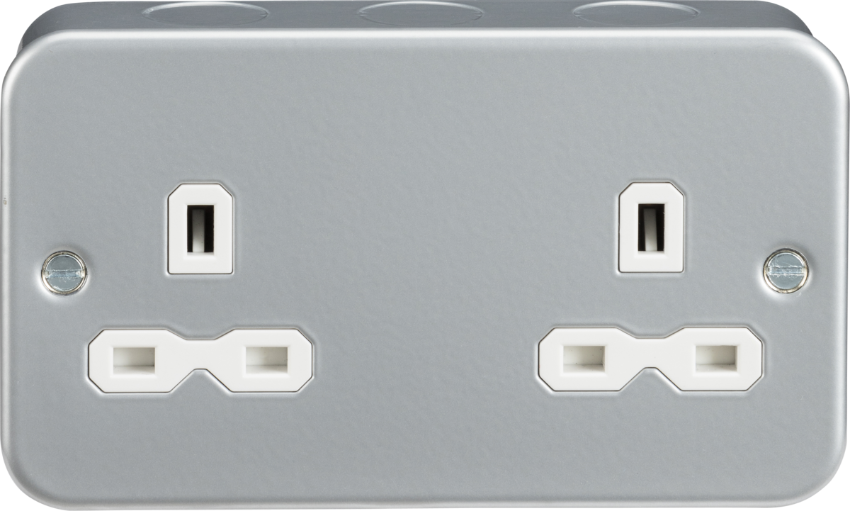 Metal Clad 13A 2G Unswitched Socket