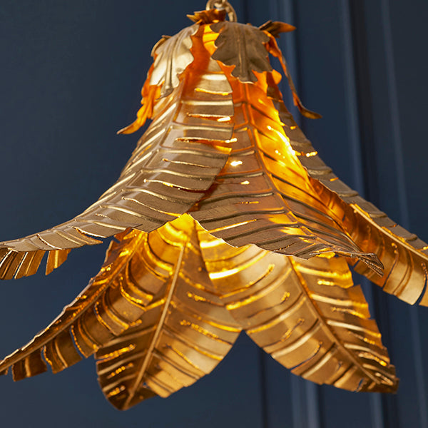 Leaf shape single pendant