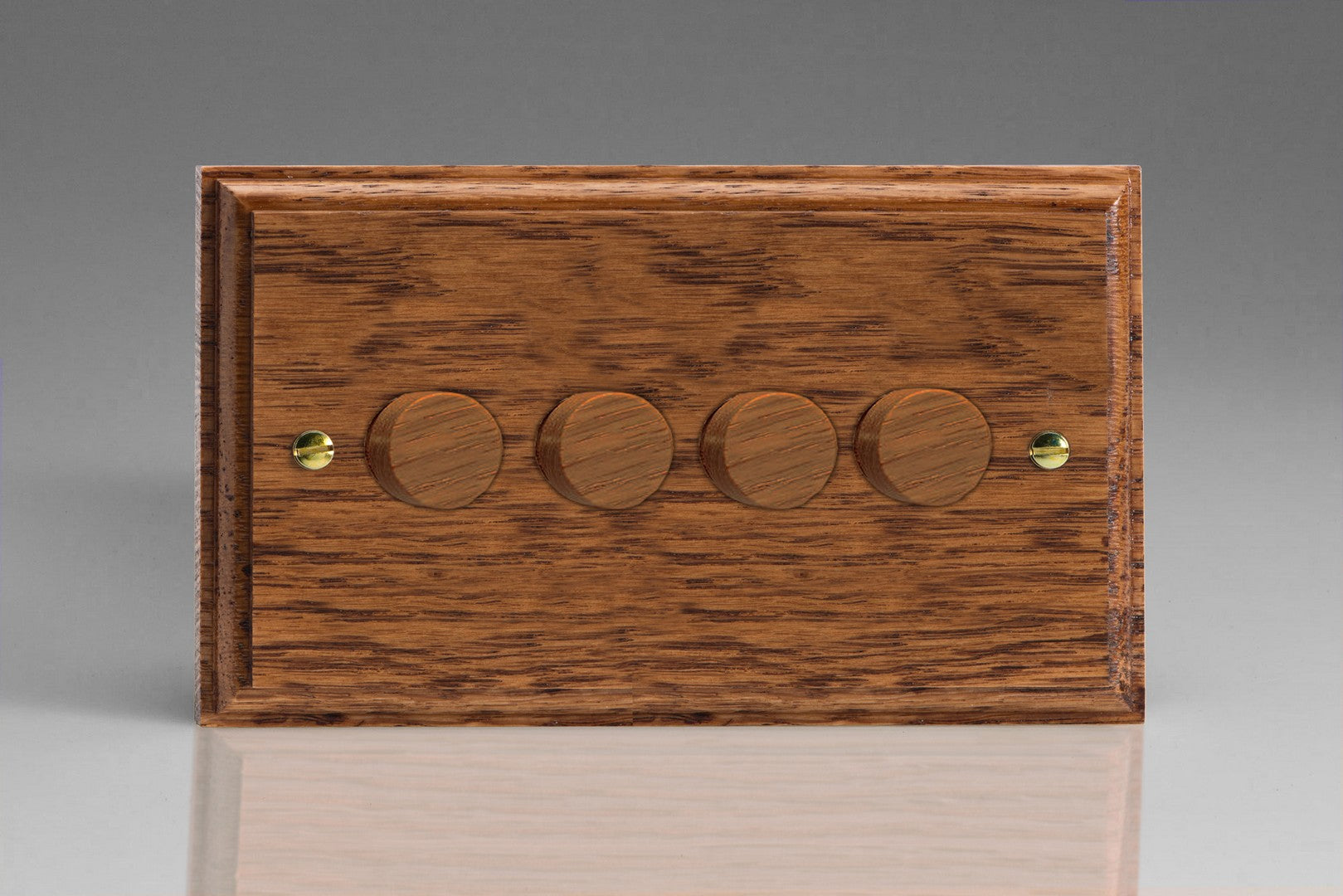 Varilight HK44MO Kilnwood Medium Oak 4-Gang 2-Way Push-On/Off Rotary Dimmer 4 x 40-250W (Twin Plate)