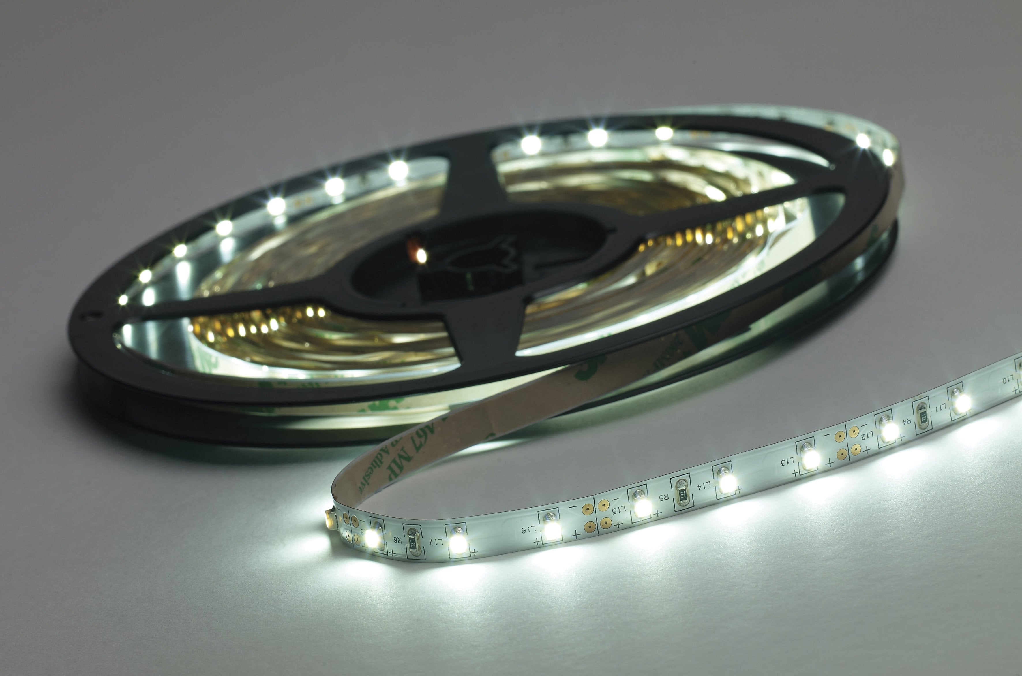 4.8W 60 LEDs tape