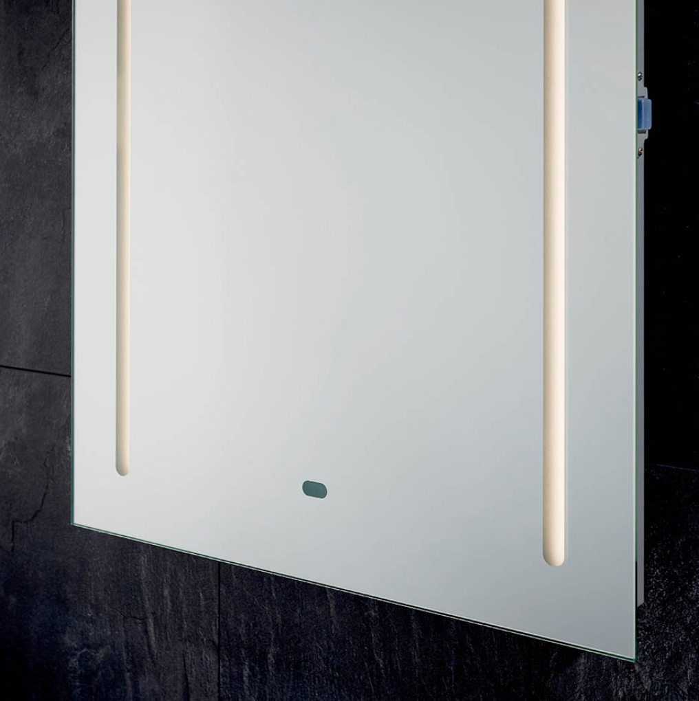 Mirror Light in Dual Power Shaver 115v - 240v