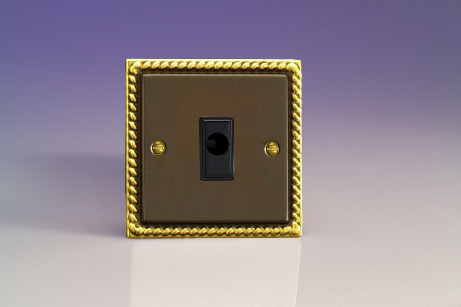 Varilight XAFOB Classic Antique Georgian 16A Flex Outlet Plate
