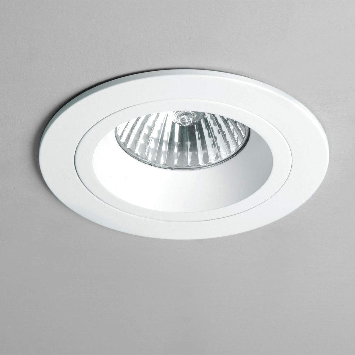 Taro Round Fire-Rated Matt White