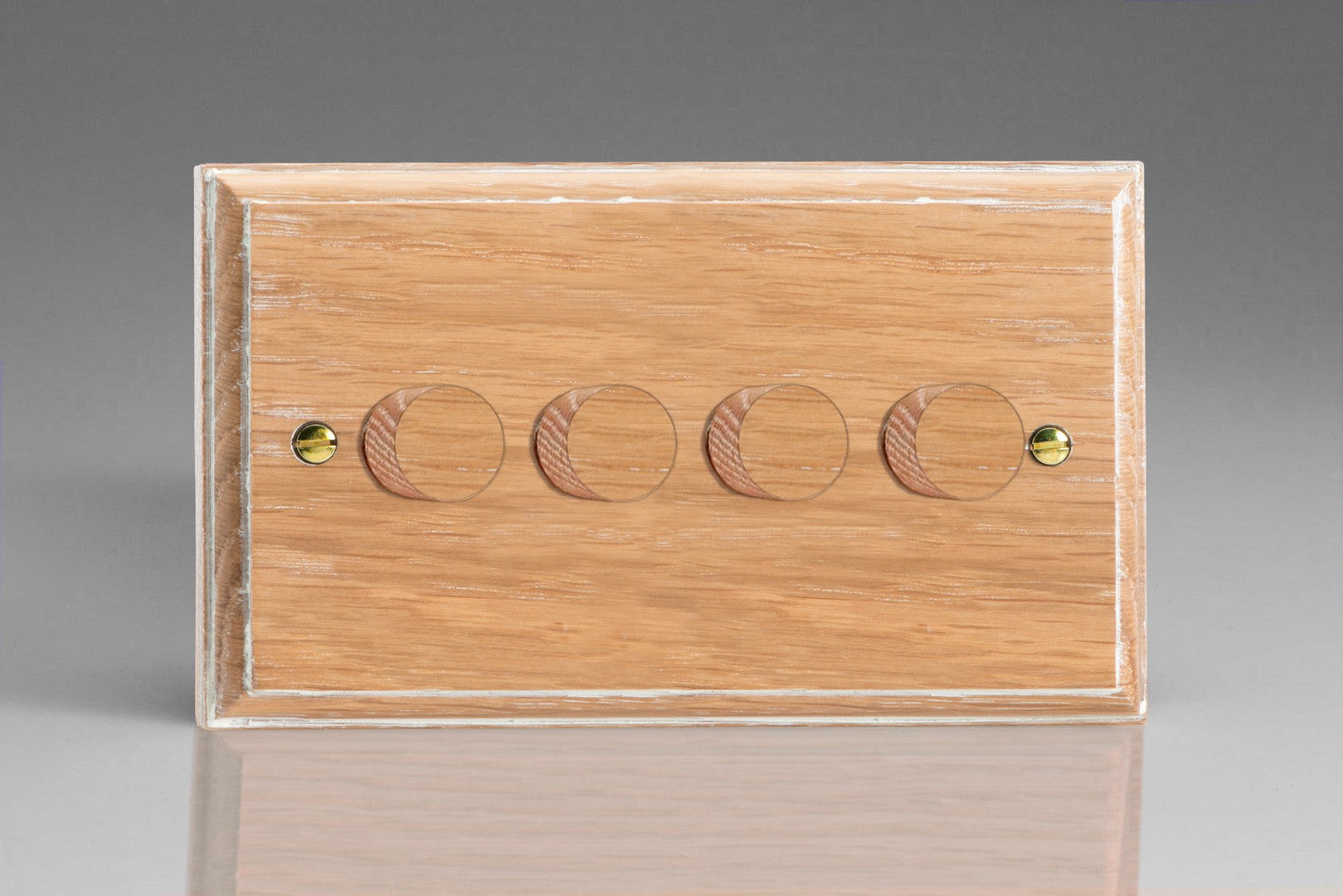 Varilight HK44LO Kilnwood Limed Oak 4-Gang 2-Way Push-On/Off Rotary Dimmer 4 x 40-250W (Twin Plate)